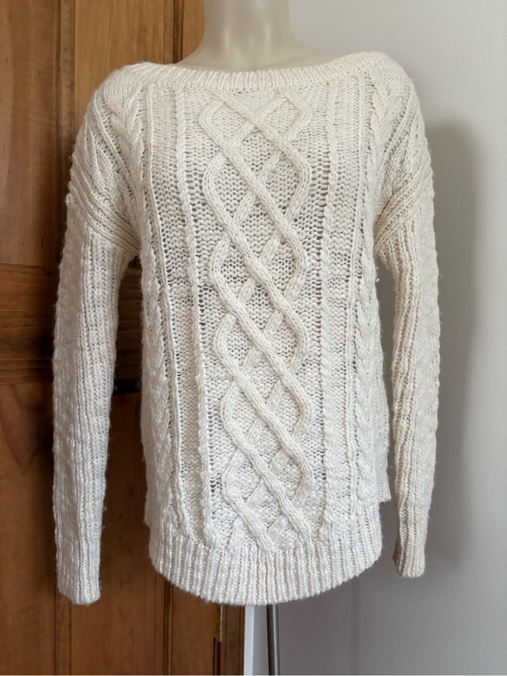 Banana Republic Cream Wool-Blend Cable-Knit Fisherman Sweater Size Small - Picture 1 of 9